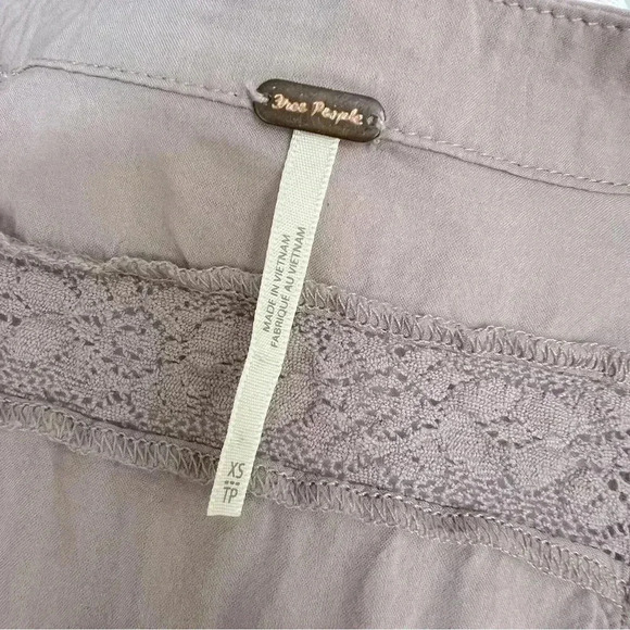 Free People Esme lavender button-up blouse. - Picture 8 of 13